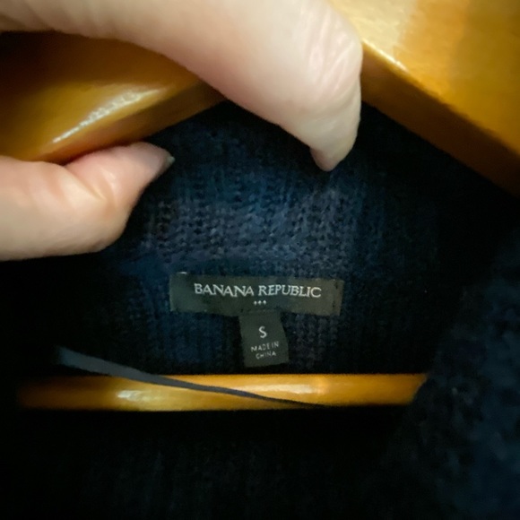 Banana Republic small tall sweater dress. Good condition. - Picture 4 of 6